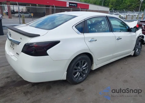 2015 Nissan Altima 2.5 S from USA, damaged, VIN 1N4AL3AP3FC571682